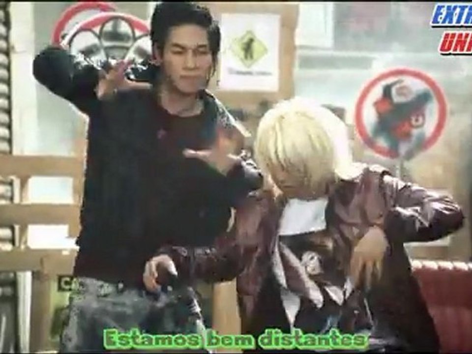 VwiilZ  - Far away [Legendado - ExUnited]