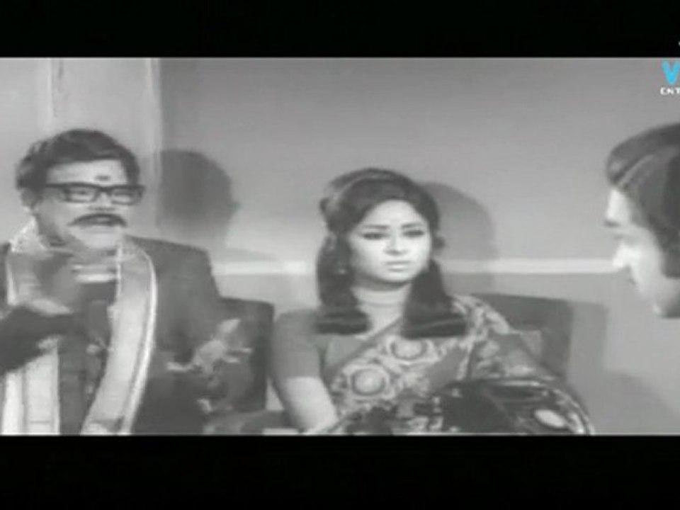 Ponnukku Thanga Manasu - scene 3.mov