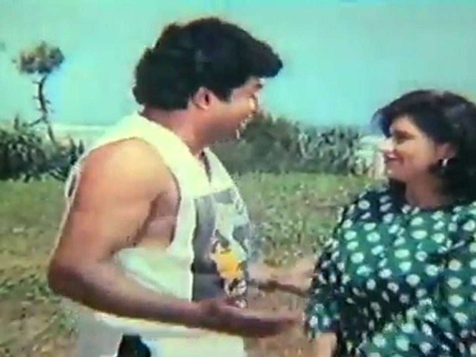 Paadhukaapu - Couples at Beach