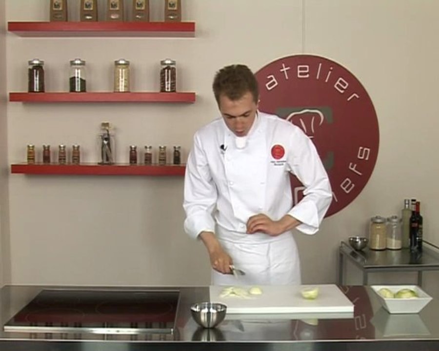 Technique de cuisine: Émincer un oignon