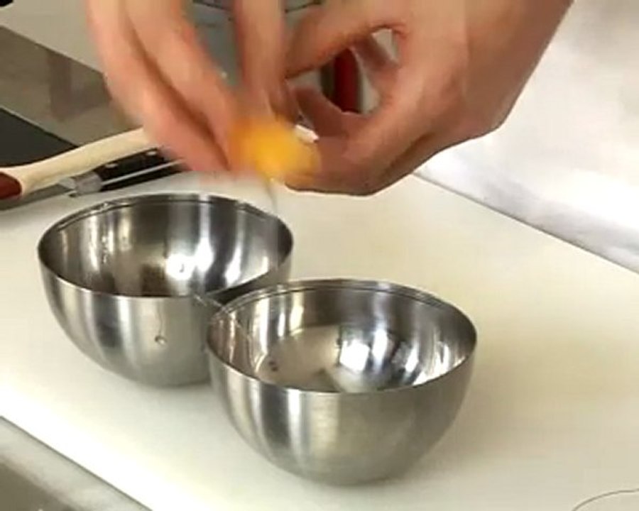 Recette de ravioles au chevre frais au paprika, bouillon aux legumes.