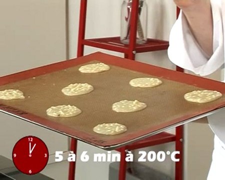 Recette de verrines de fraises à la vanille, croustillant à l'amande