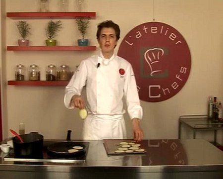 Recette de charlotte d'aubergine et crumble au vieux parmesan