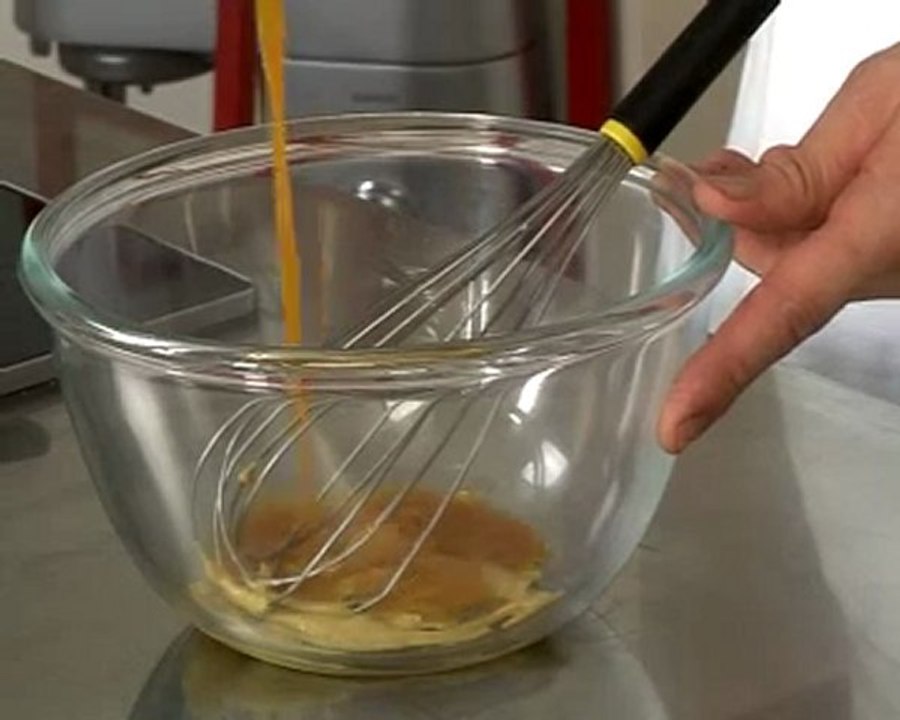 Recette de gambas en nage dépices, tagliatelles de courgettes et poires