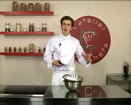 Technique de cuisine : Monter de la crème fouettée pour une chantilly