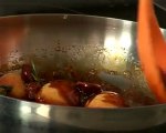 Recette d Abricots piqués au romarin, caramel de cerise