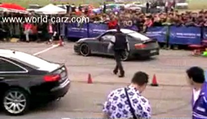 Cars fighting Audi Rs6 Vs Porsche 966