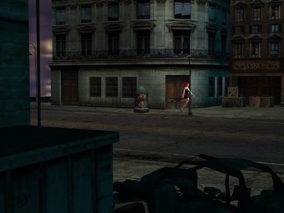 Techno House she dances in the city light