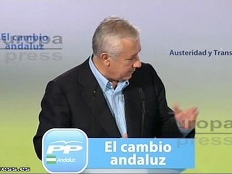 Arenas denuncia que no conoce el déficit andaluz