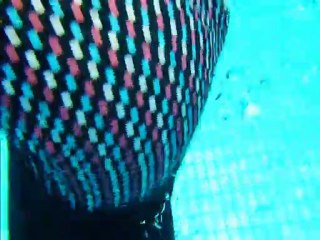 ◆Hula-Hoop  In The Diving Pool ◆