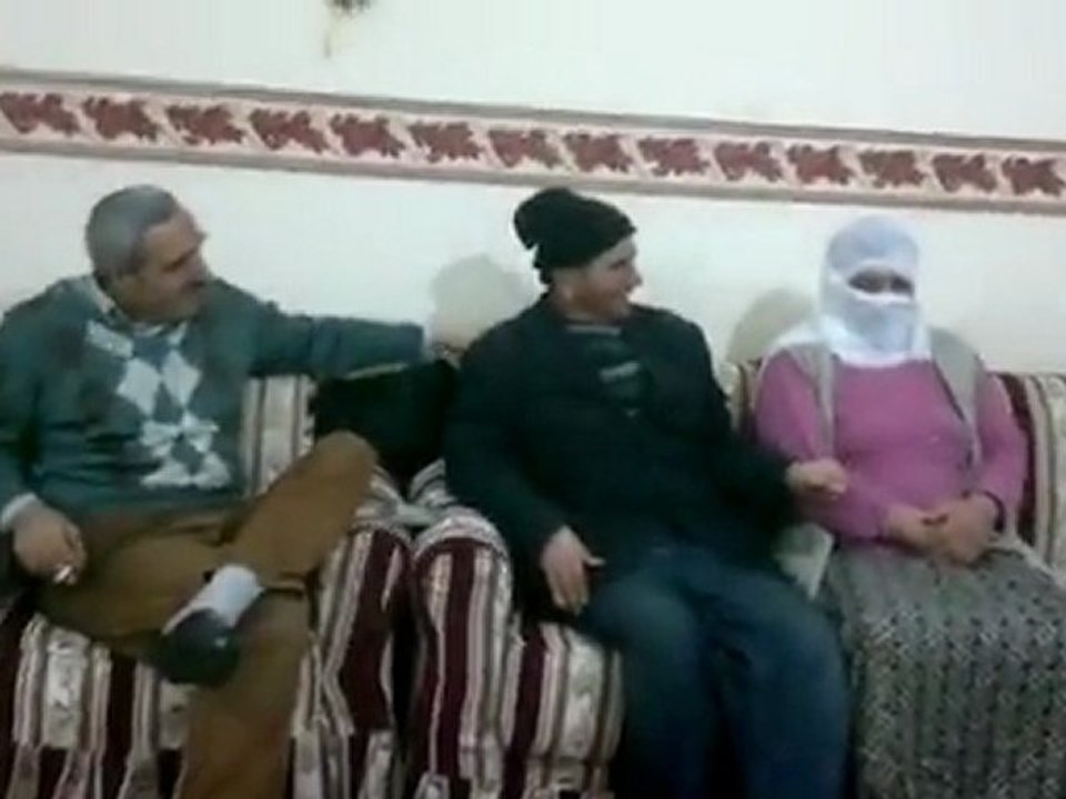 YASEMİN ABLA VE ECEVİT