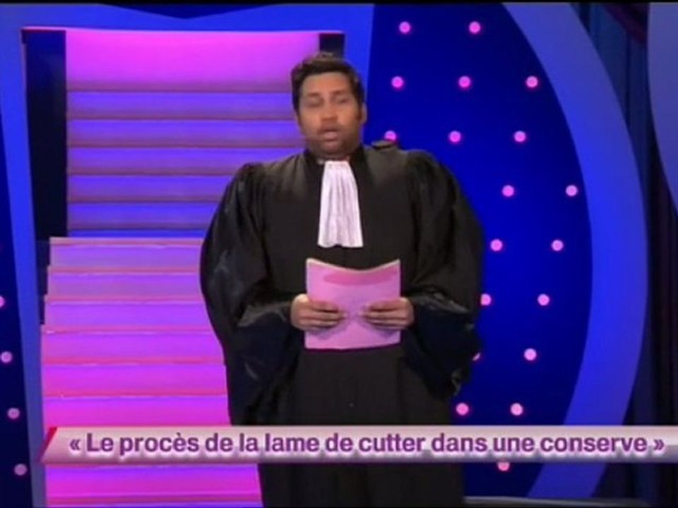 Kevin Razy - Lame de cutter dans une boite de conserve