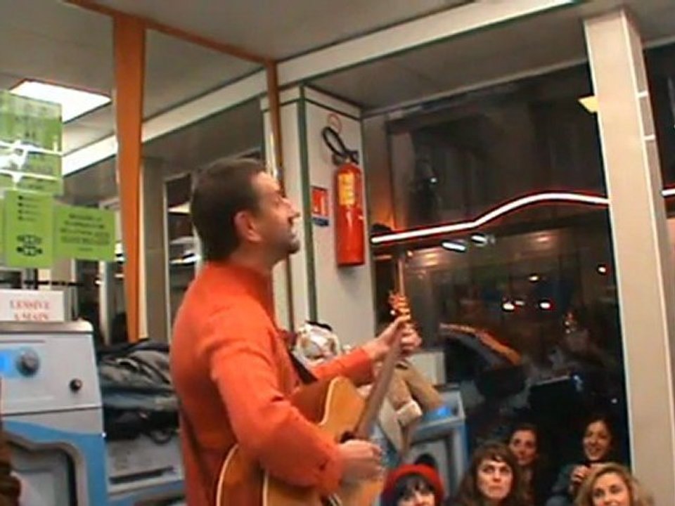 Saint Nicolas (Patrick Font) - Nicolas Bacchus @ Lavomatic Tour (Saison 5 - 2011-11-03)