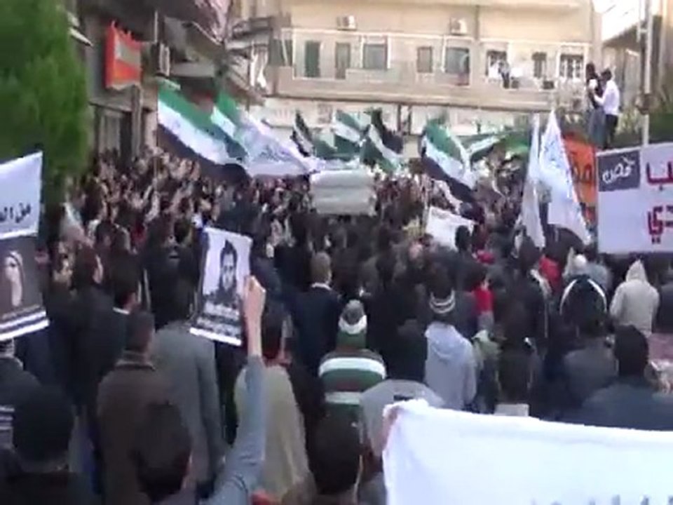 فري برس حمص حي الملعب البلدي بابا عمرو لاتهتمي جمعة سنتفض من اجلك باباعمرو   24 2 2012