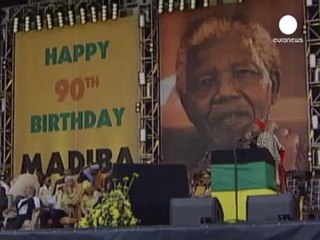 Mandela hospitalizado por un dolor abdominal