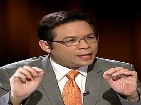 รายการ INTELLIGENCE ประจำวันที่ 25 ก.พ. 2555 : นปช.ในความหลากหลายของเสื้อแดง