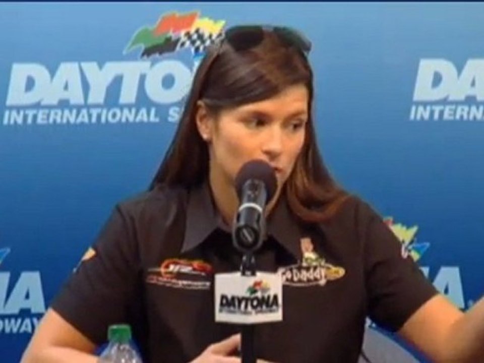 Danica Patrick nach ihrem Crash