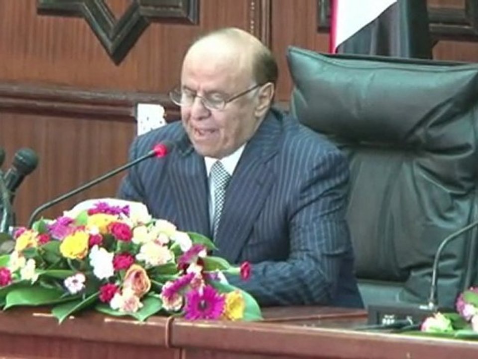 Yémen: le nouveau président Mansour Hadi a prêté serment