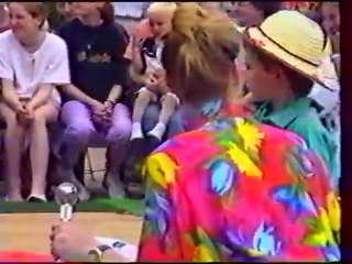 fête de l'école maternelle ménilles 1992 / 1993