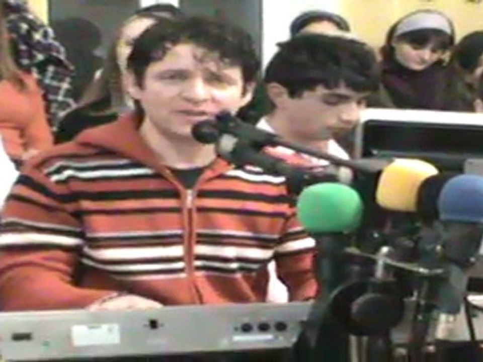 LIVIU MUNTEANU(Ne sfătuieşti şi ne înveţi)