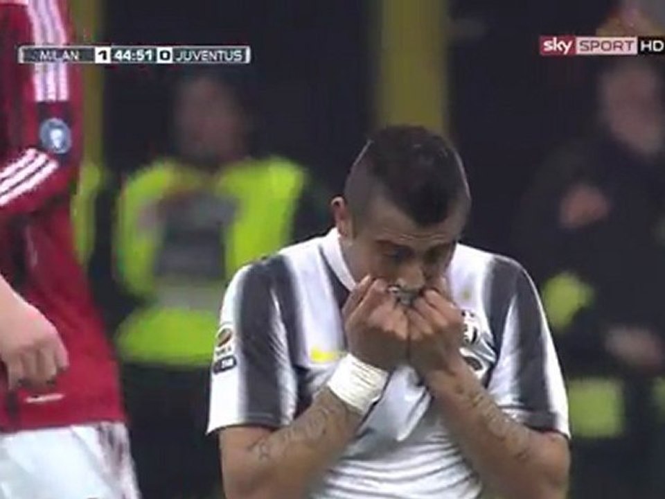 Juventus v AC Milan
