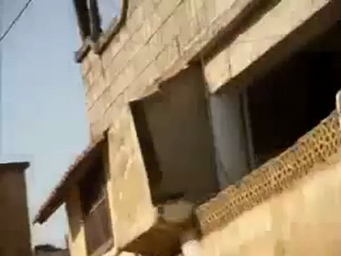 فري برس الأتارب المحتلة محلات السوق المفتوحة بعد نهبها والخراب الذي خلفته عصابات الأسد 24 2 2012