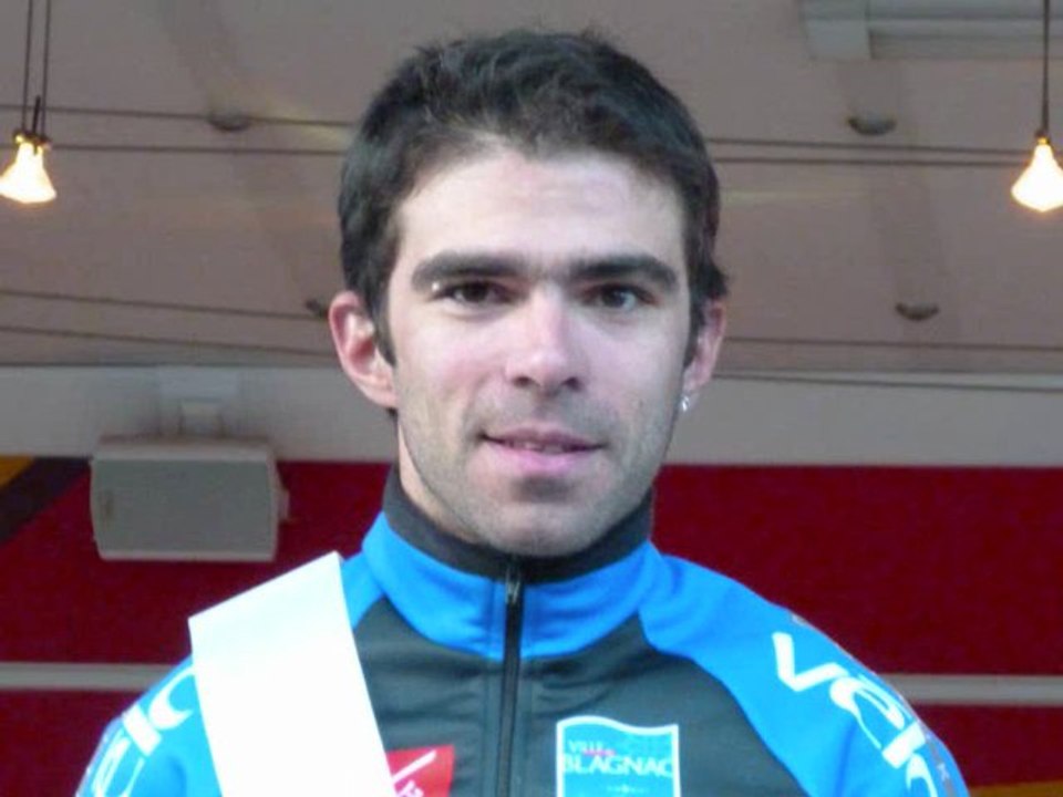 Fabien Fraissignes (GSC Blagnac) au micro de RADIOVELO après sa victoire au GP Pierre Pinel de Montastruc
