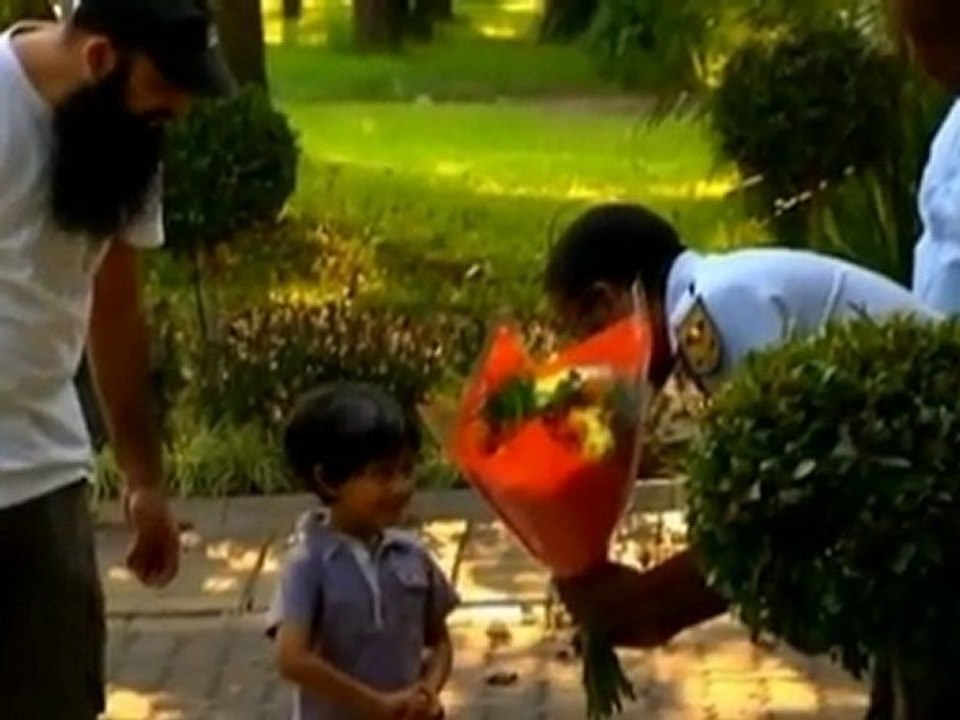 Mandela comes home