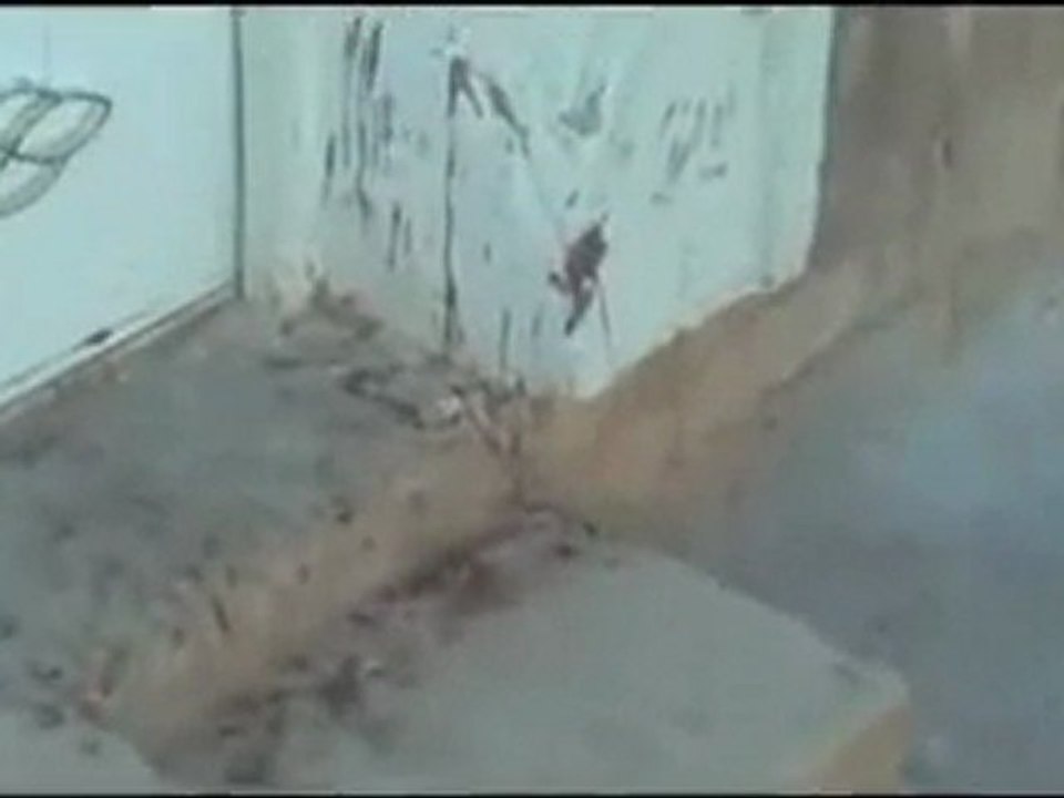 فري برس حماة حلفايا آثار القصف و الدمار على المنازل 26 2 2012