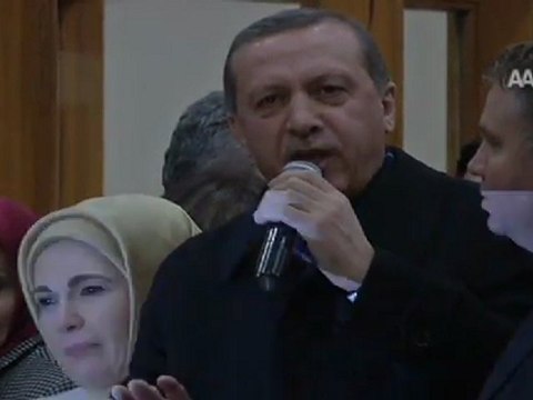 Erdoğan Ankara'da pastayla karşılandı