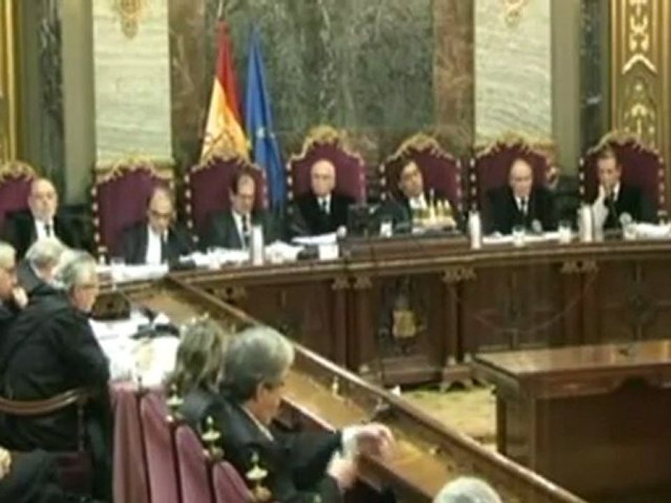 Garzón, absuelto en la causa del franquismo