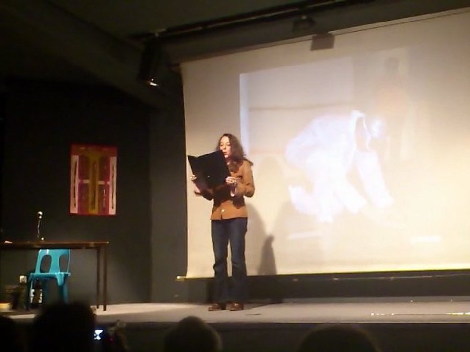 Sophie Taam Performance déclaration d'amour en morse, 4 fevrier 2012, MAMAC Nice