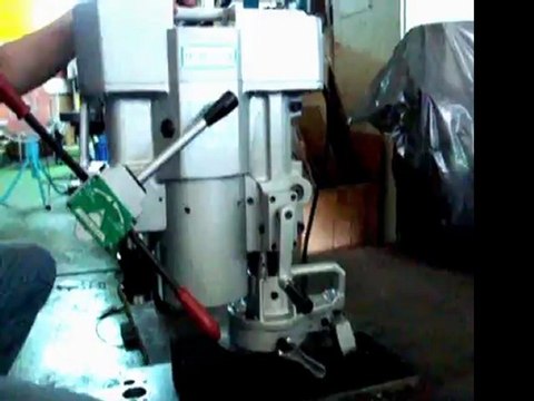 Electromagnetic portable tapping&drilling m/c