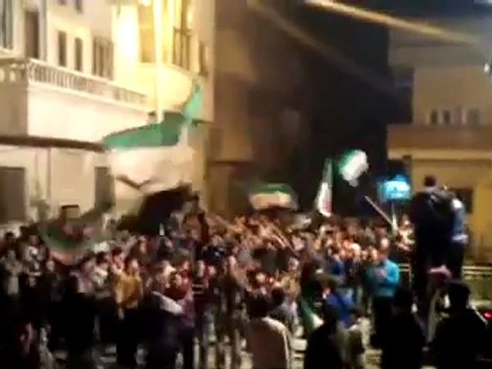 فري برس حماه المحتلة مسائية طريق حلب مسجد زيد بن  ثابت 26 2 2012