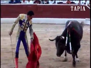 PLAZA MERIDA 26 FEB FERMN SPNOLA A HOMBROS