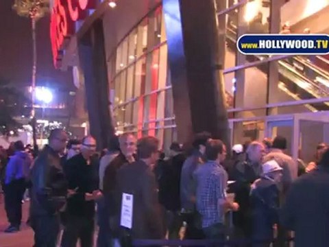 Simon Baker Hits Staples Center For Sporting Event