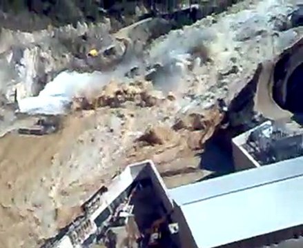 Baraj kapaginin patlamasi kozan adana