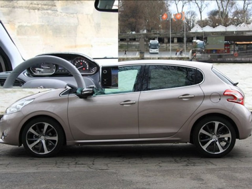 Montage photo sur la Peugeot 208