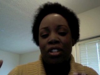 How to save money on maternity clothes