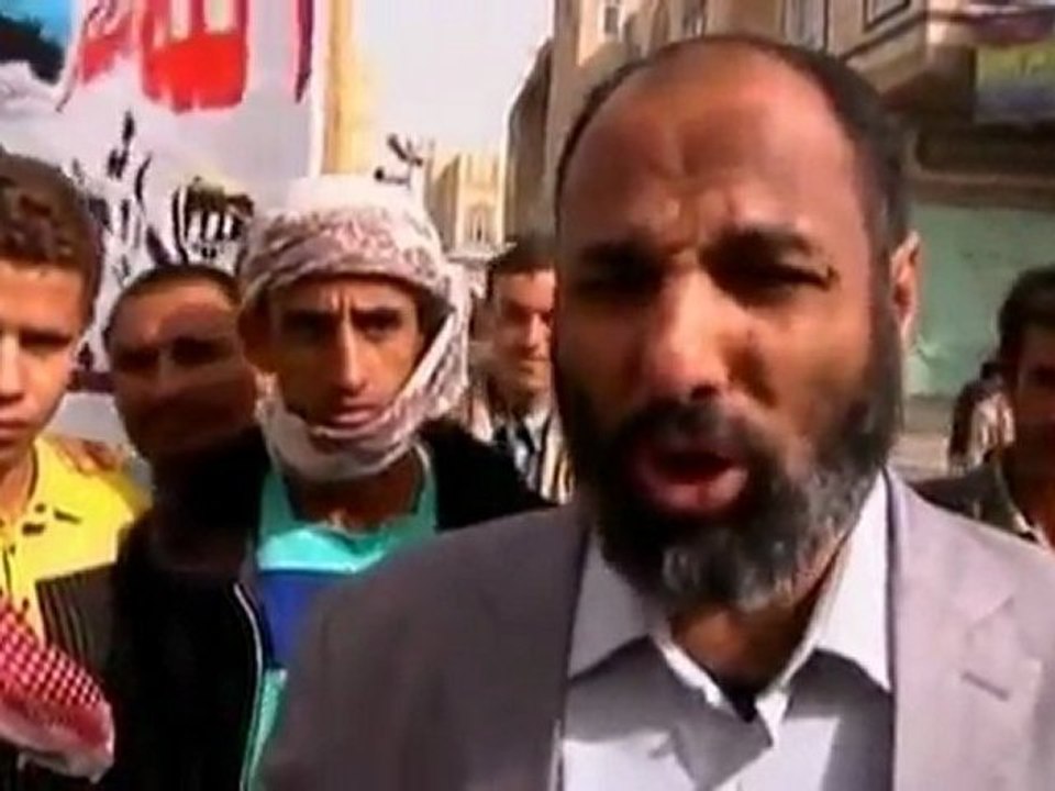 Funerals in Yemen after suicide bombing