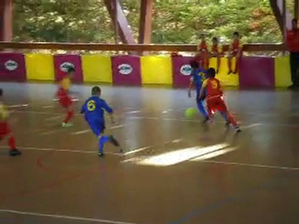 ETOILE CLARET MONTETY tournoi U11 six-fours en salle ( finale 2-0 pour Burel)