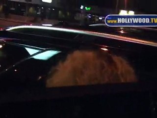 Keri Hilson laughs her way out of The Laugh Factory