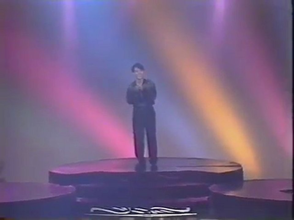 DINGDONG AVANZADO singing Bakit Labis Kitang Mahal