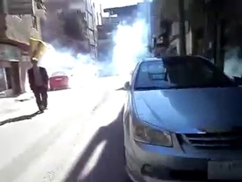 فري برس ريف دمشق التل هجوم العصابات الأسديه على الحرائر26 2 2012