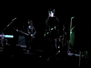 Un concert rock pour leur voyage en Angleterre