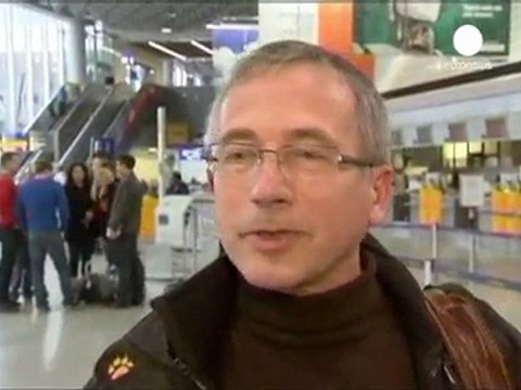 Los controladores aéreos se suman a la huelga en el...