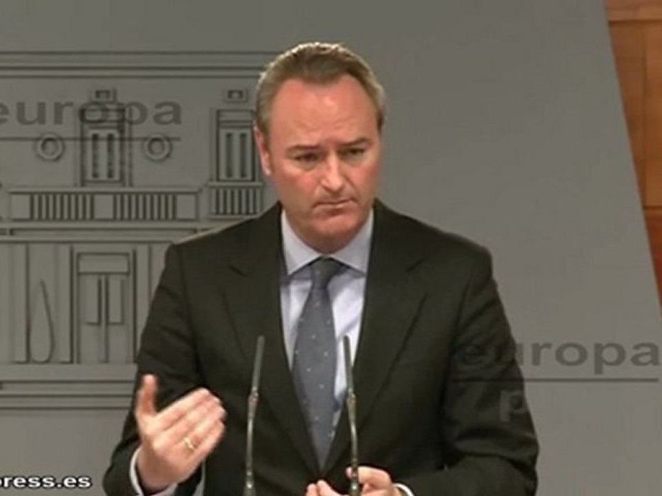 Rajoy acepta celebrar cumbre presidentes autonómicos