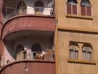 فري برس   حمص  اثار القصف على حي الحمدية 27 2 2012