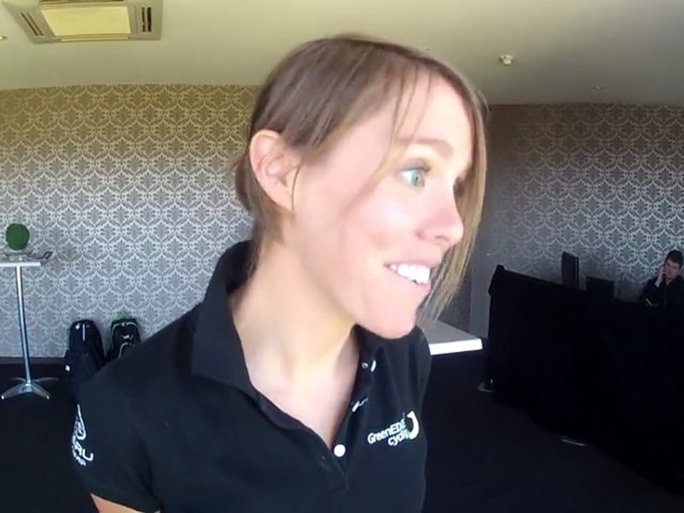 Jessie Maclean on the 2012 Santos Women's Cup, Amanda Spratt's love of dance