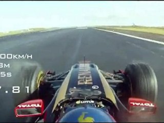L'équipe Lotus Renault GP - 300 km/h chrono...